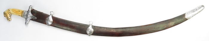 A RARE INDIAN SHAMSHIR SWORD