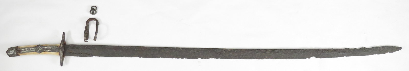 A RARE EMBELLISHED KHAZAR SABER SWORD (1 of 5)