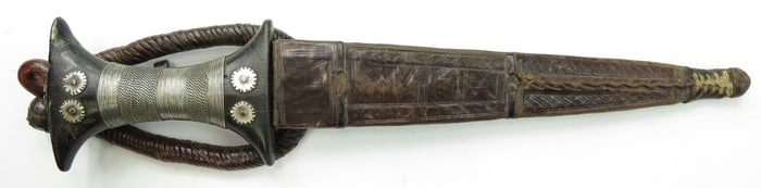 A RARE SUDANESE ARM DAGGER