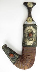 AN OMANI CHILDS KHANJAR DAGGER