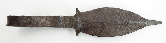 A RARE AFRICAN DAGGER
