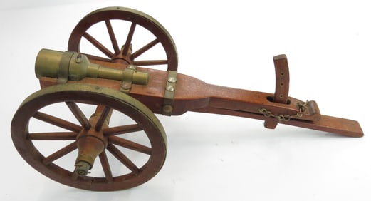 A BLACK POWDER HOWITZER CANNON