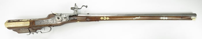 A FINE GERMAN WHEELLOCK SPORTING RIFLE