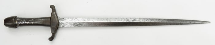A MEDITERRANEAN DIRK DAGGER