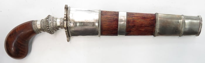 A PHILIPPINES PUNAL GUNONG DAGGER