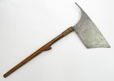 A RARE PHILIPPINES KALINGA HEADHUNTERS AXE