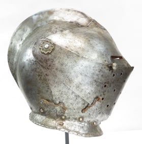 A RARE NORTHERN EUROPEAN CLOSE HELMET