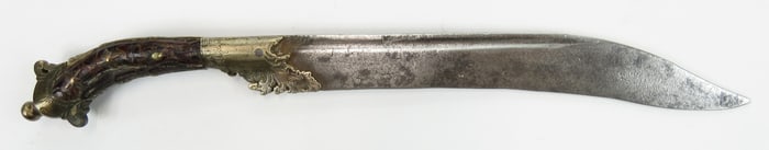 A RARE SRI LANKAN PIHA KAETTA KNIFE
