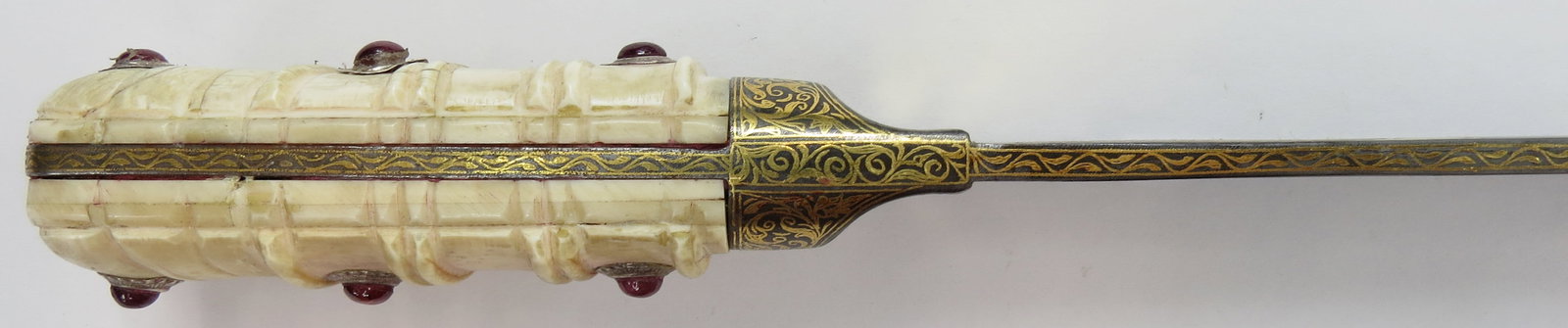 AN INDIAN KARD DAGGER - 5