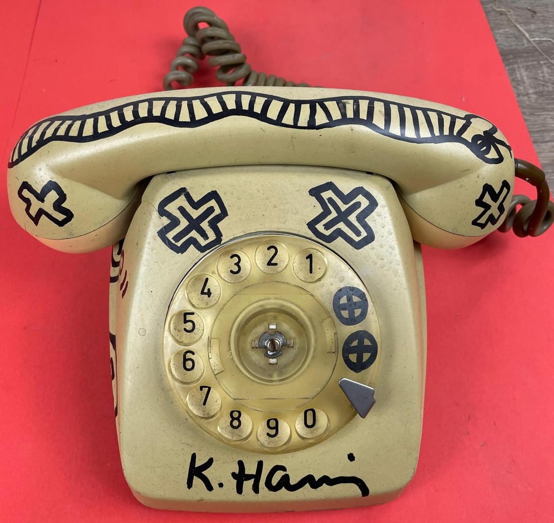 Keith Haring american (Marker on Telephone) In the style of: Marker on Telephone, rendered in the style of Keith Haring. Measures: 8.5” Inches aprox height. Provenance: Private Collection.Provenance: Private Collection."In the style of" means after the ar
