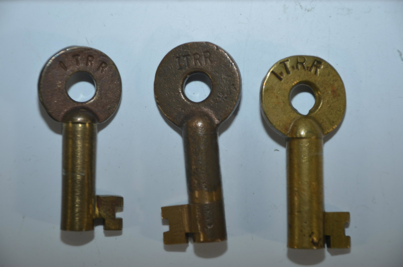 Three Illinois Terminal RR Brass Keys (1 of 3)