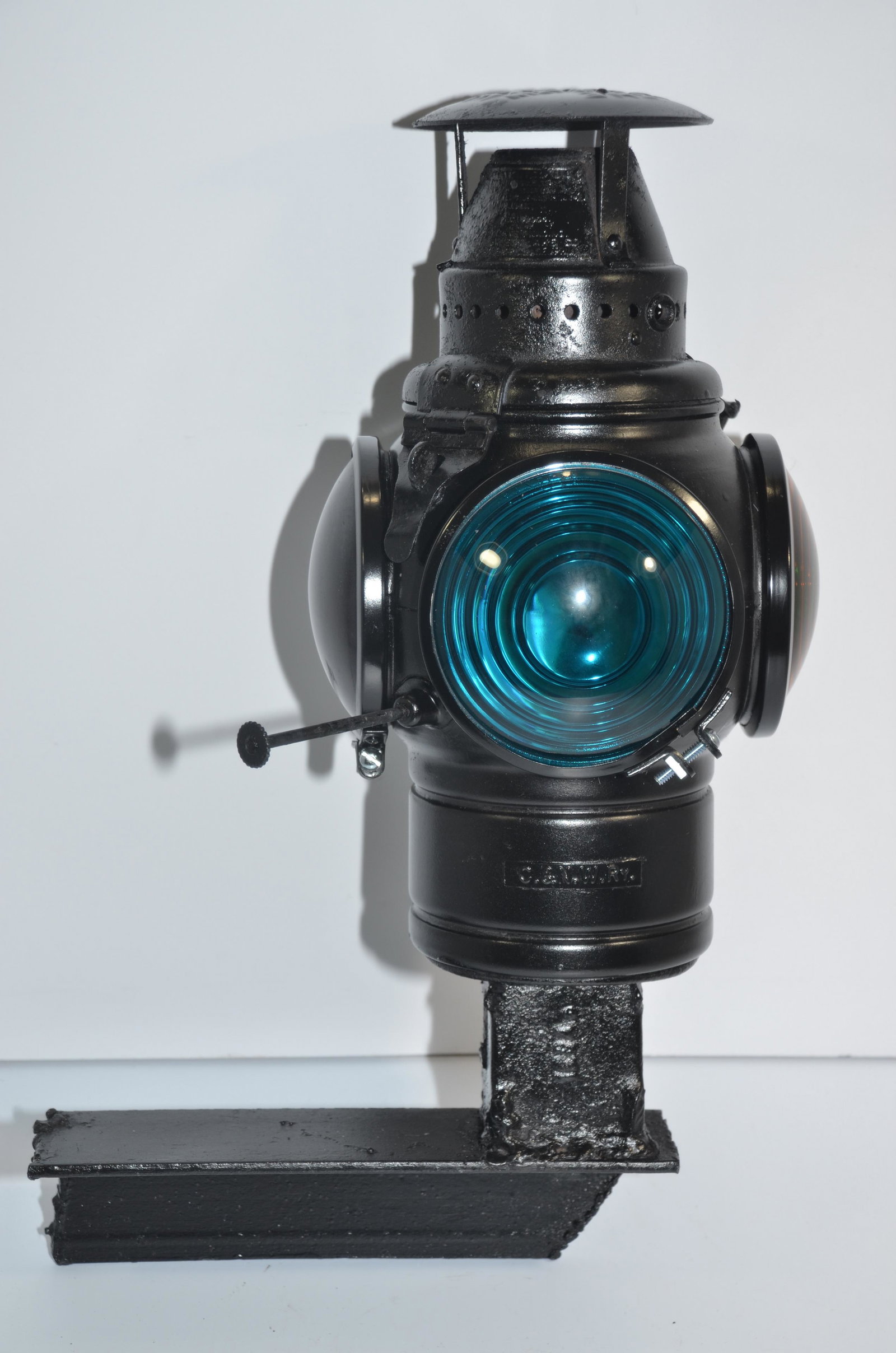 Chicago and Northwestern RR Adlake Unsweatable Switch Lamp (1 of 8)