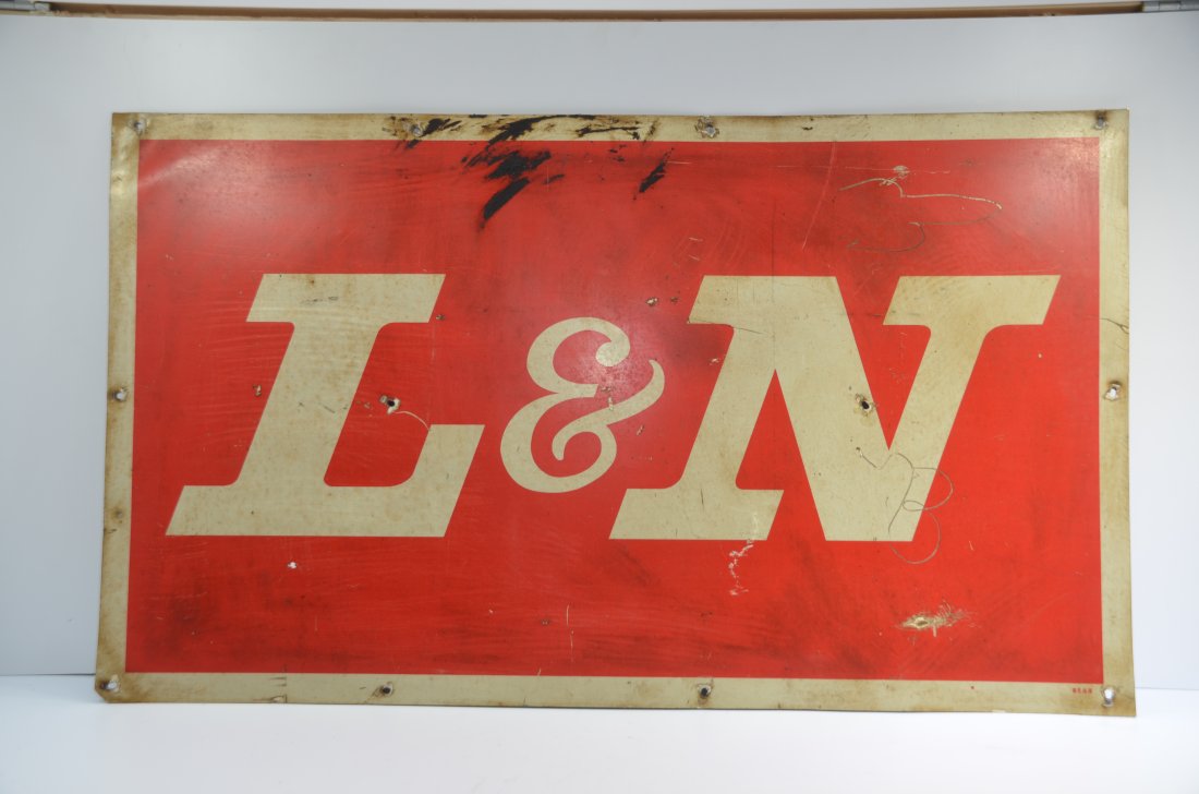 Louisville & Nashville RR Metal Reflective Caboose/Locomotive Herald (1 of 2)