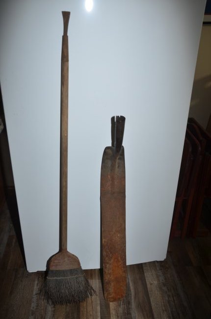 Chicago and Northwestern RR Broom/Ice Scraper and Ballast Paddle (1 of 5)