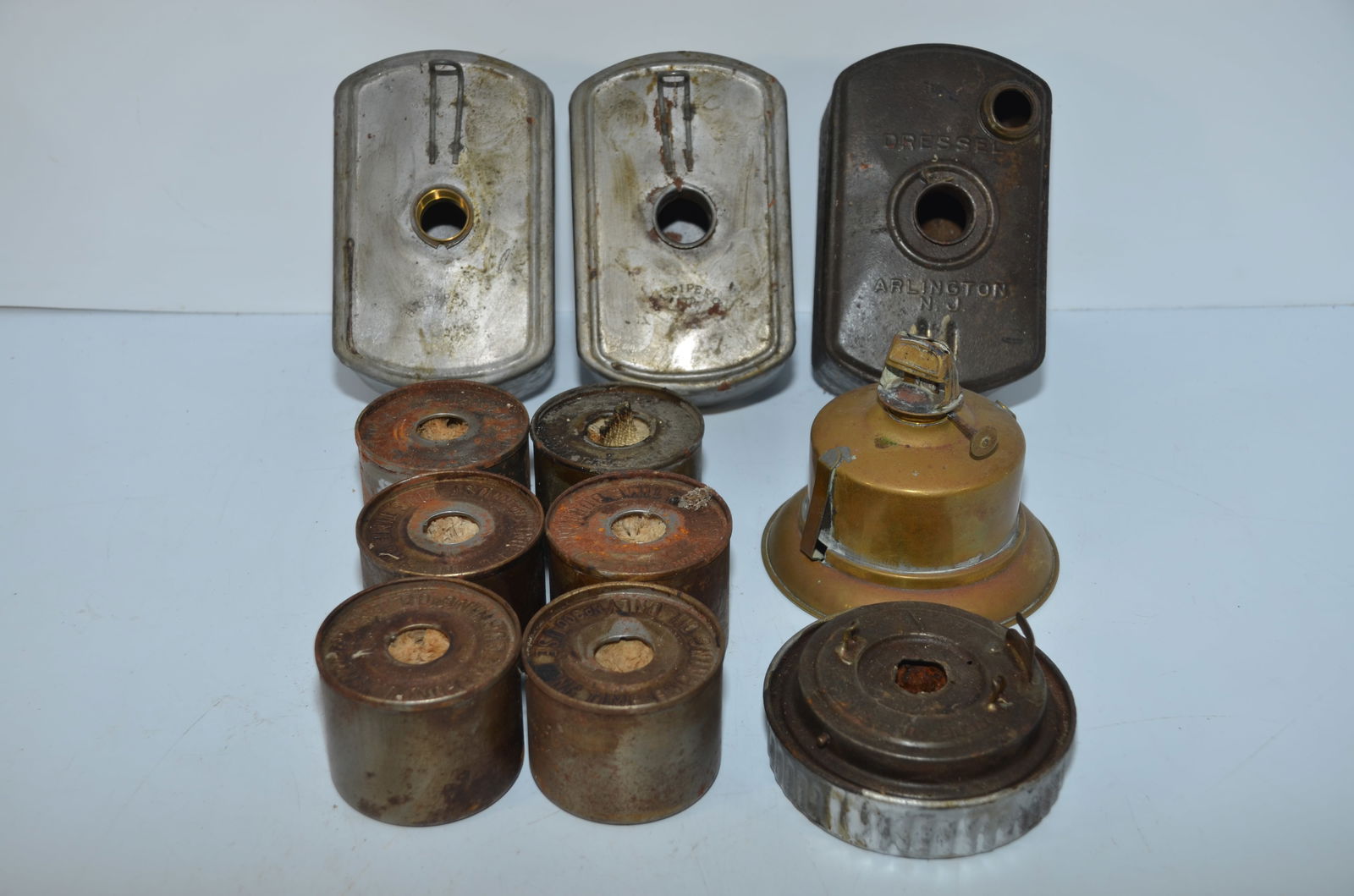 Box of 11 RR Lantern Founts (1 of 3)