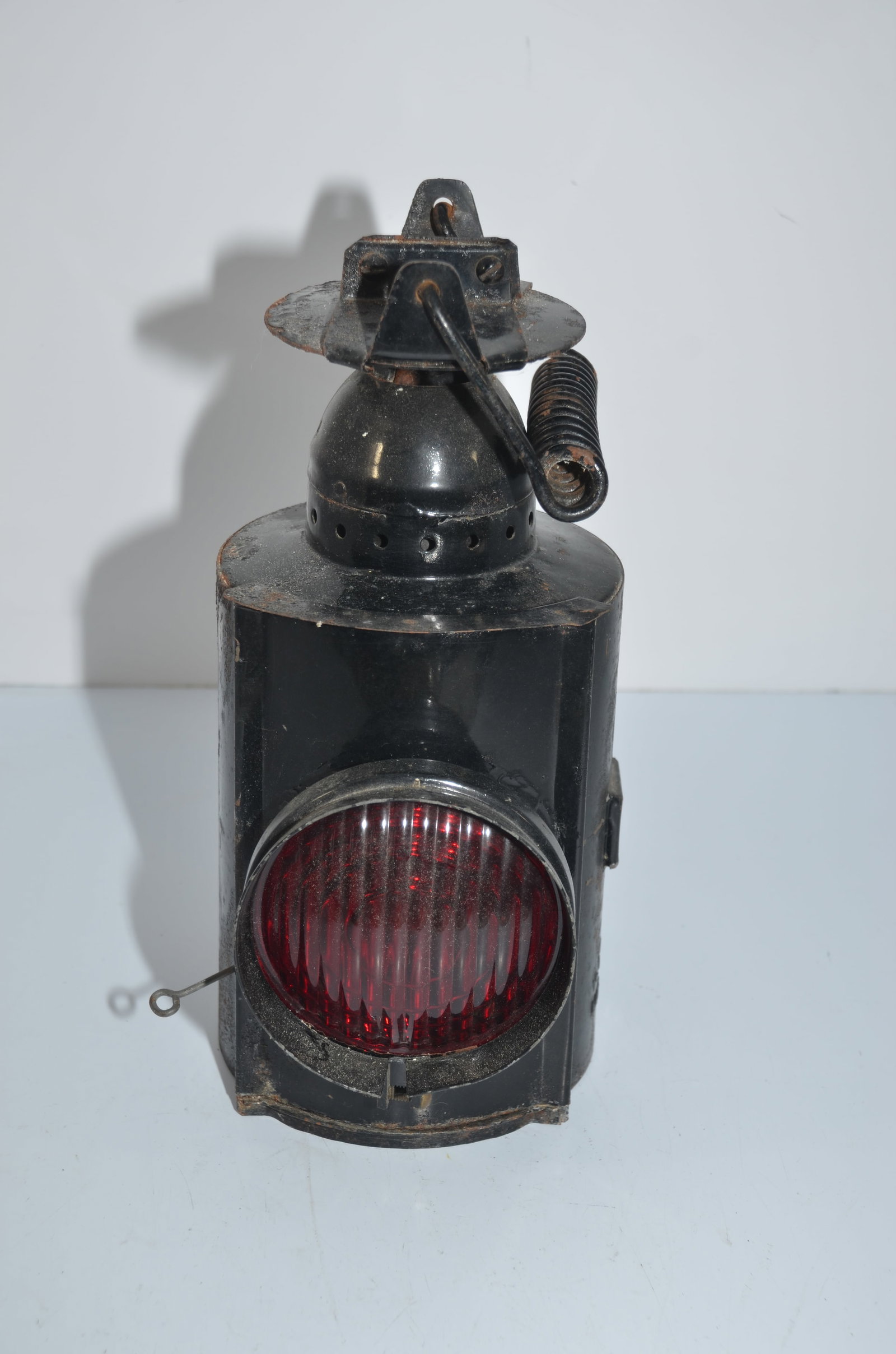 Hiram L Piper Crossing Gate Lantern: This is a crossing gate lantern by Hiram L Piper Company of Montreal, Canada. Two red lenses, with a fount and long stem burner.