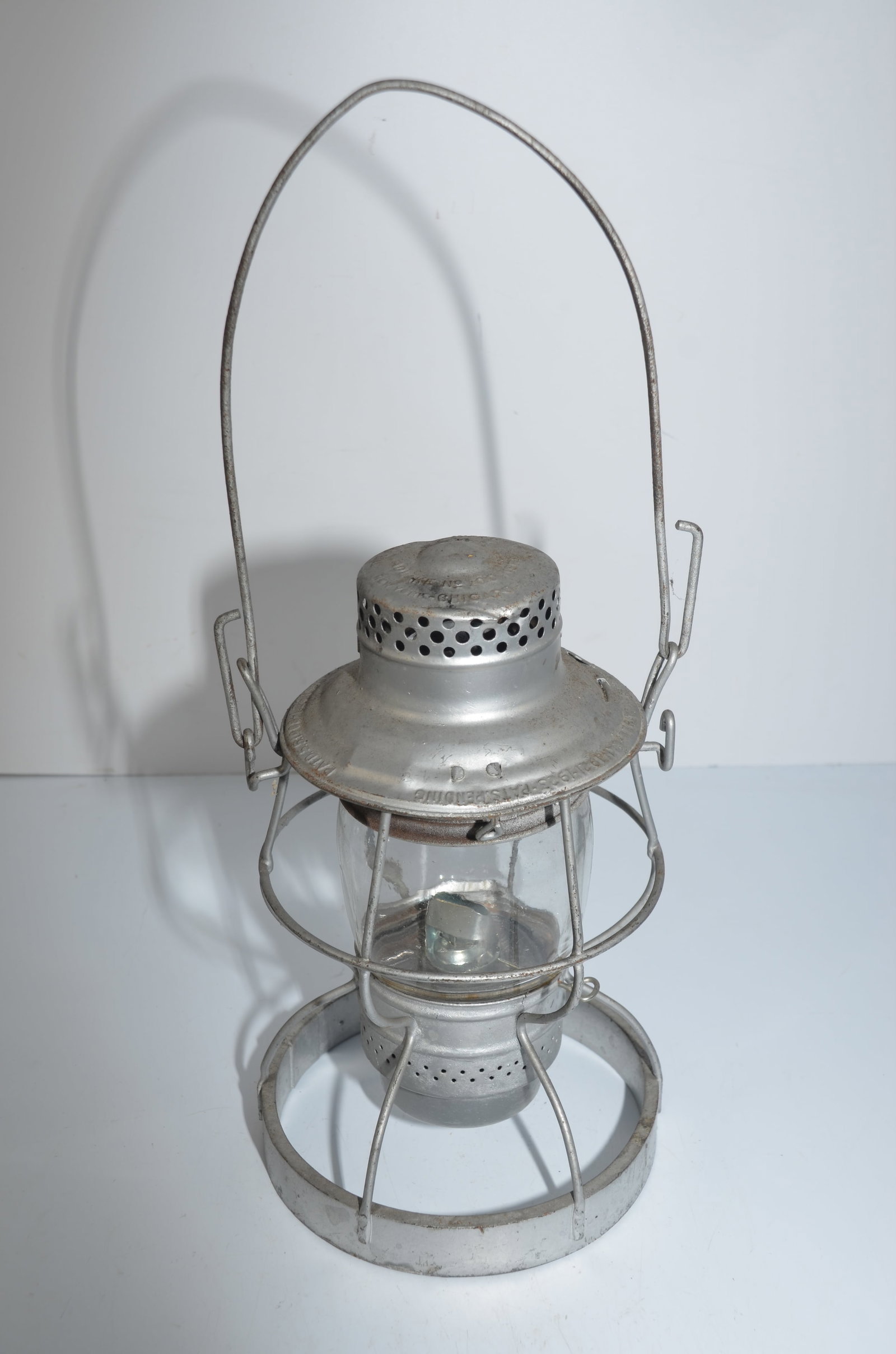 Lehigh Valley RR Adlake 100 Kero Locomotive Lantern (1 of 8)
