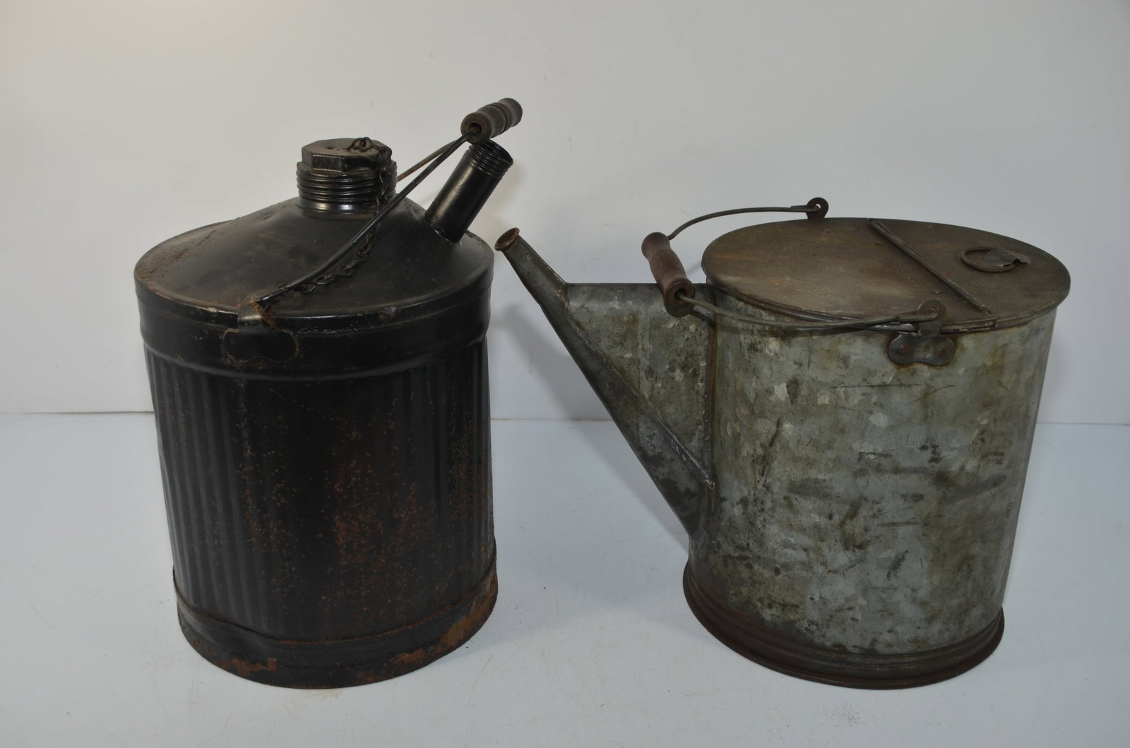 Two Lehigh Valley RR Cans (1 of 5)