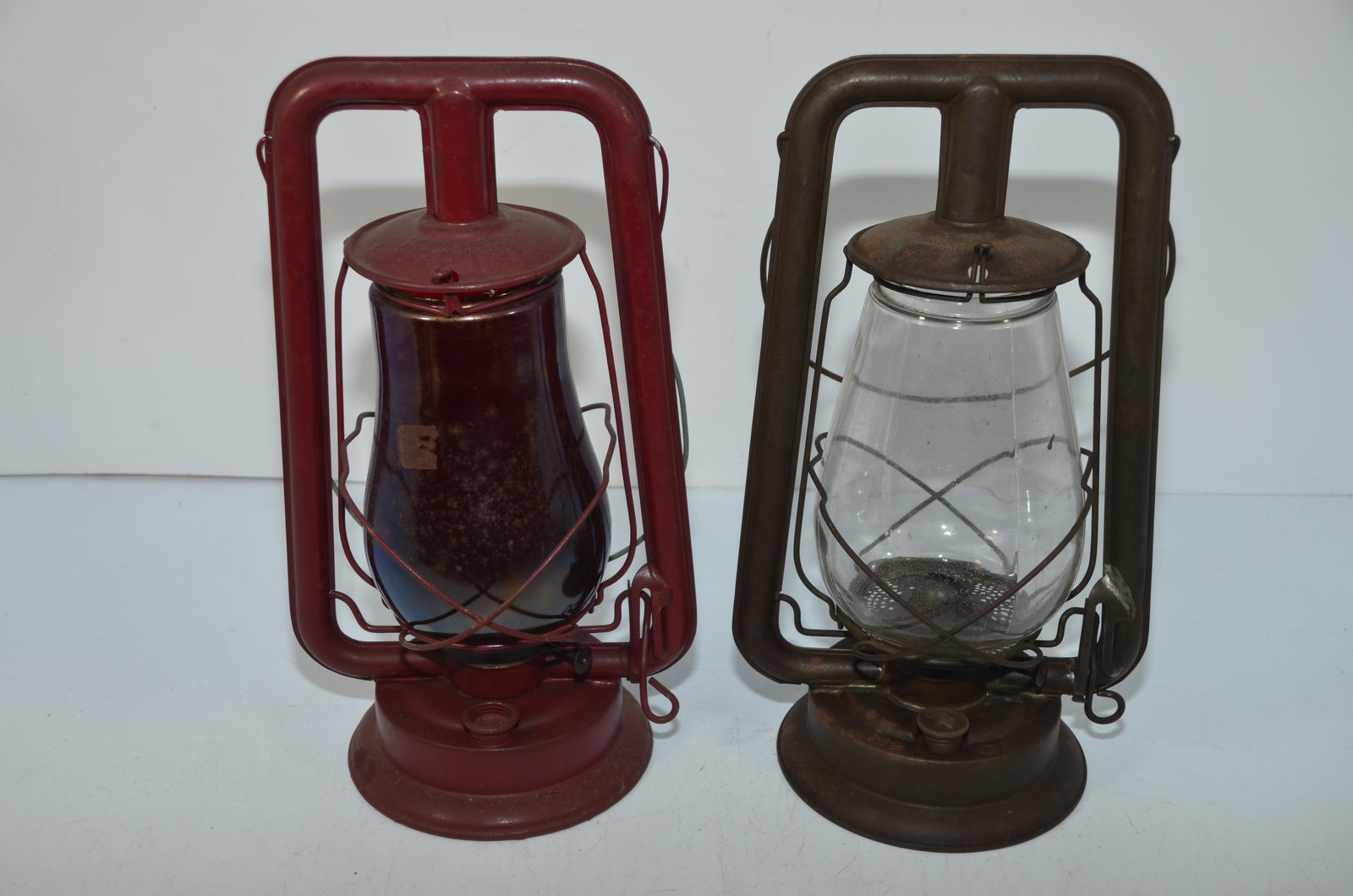 Two Regal #0 Lanterns (1 of 10)