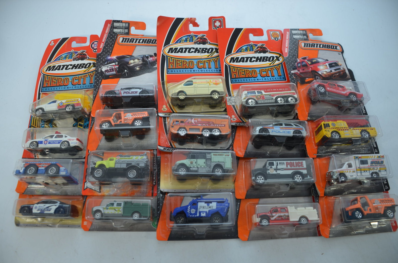 Matchbox Police/Fire/Search/Rescue Vehicles Lot 12-20 Total Vehicles-New on Cards (1 of 1)