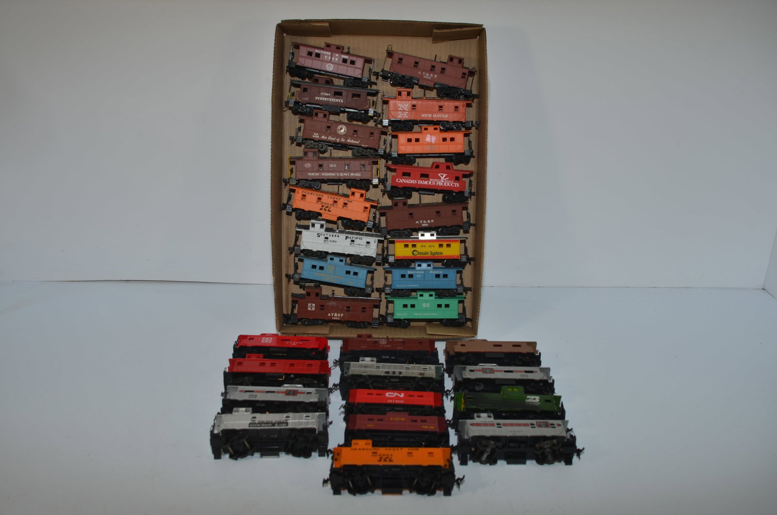 Twenty-nine Mixed Cabooses-HO Scale (1 of 3)