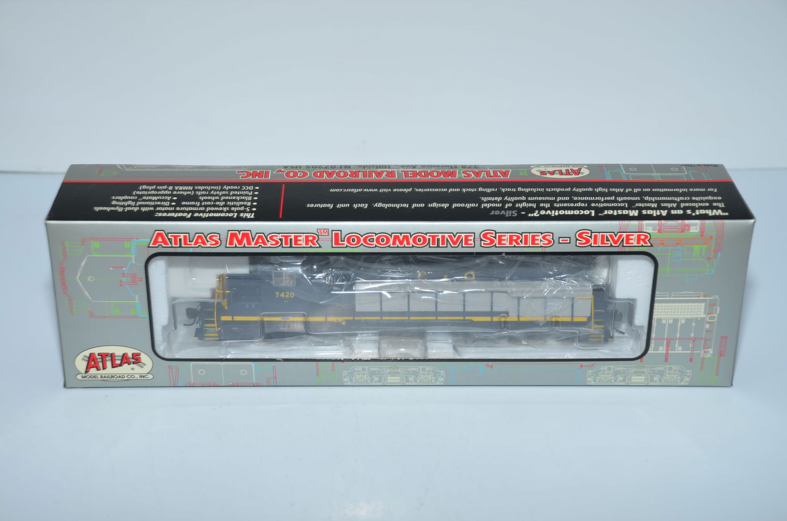 Chesapeake and Ohio RR Atlas Master SD35 DC Diesel Locomotive #7420-HO Scale (1 of 3)