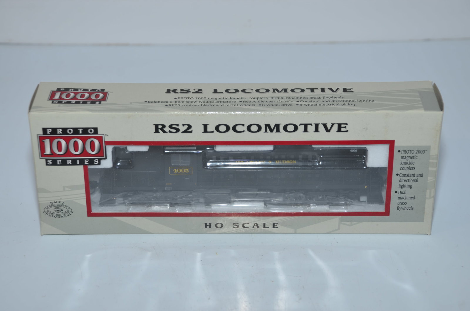 Delaware and Hudson RR Life-Like Proto 1000 Alco RS-2 DC Diesel Loco #4005-HO Scale (1 of 3)