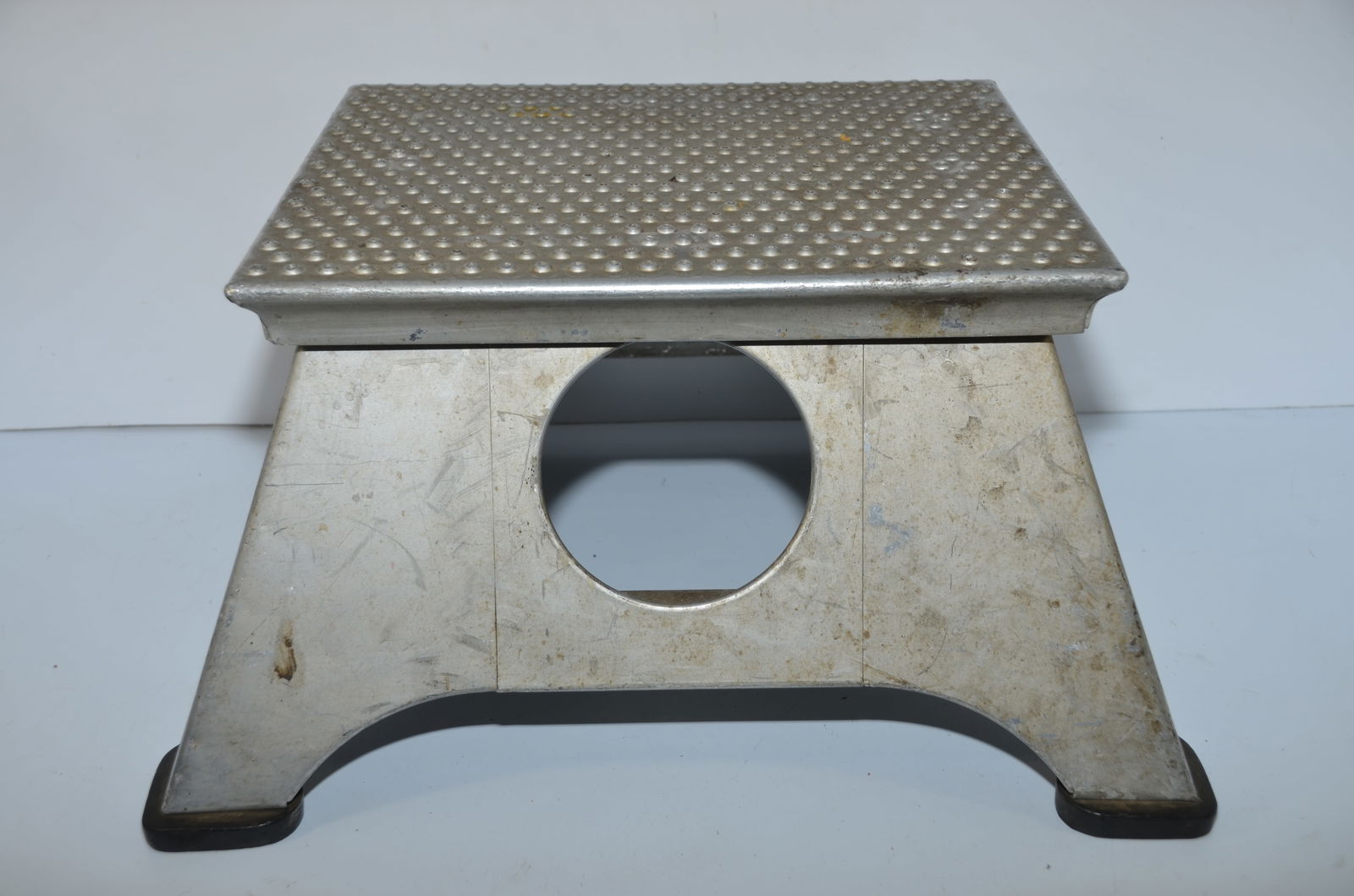 Full Size Unmarked Railroad Step Box (1 of 6)