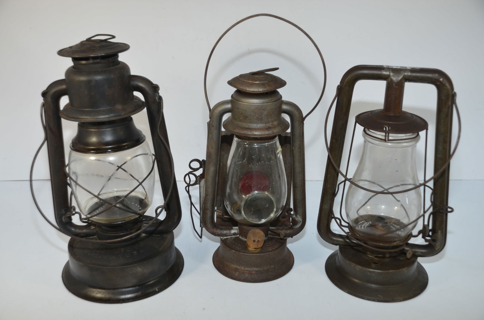 Three Different Embury Lanterns-#162 Supreme/Midget Wagon/#0 Windsor (1 of 14)