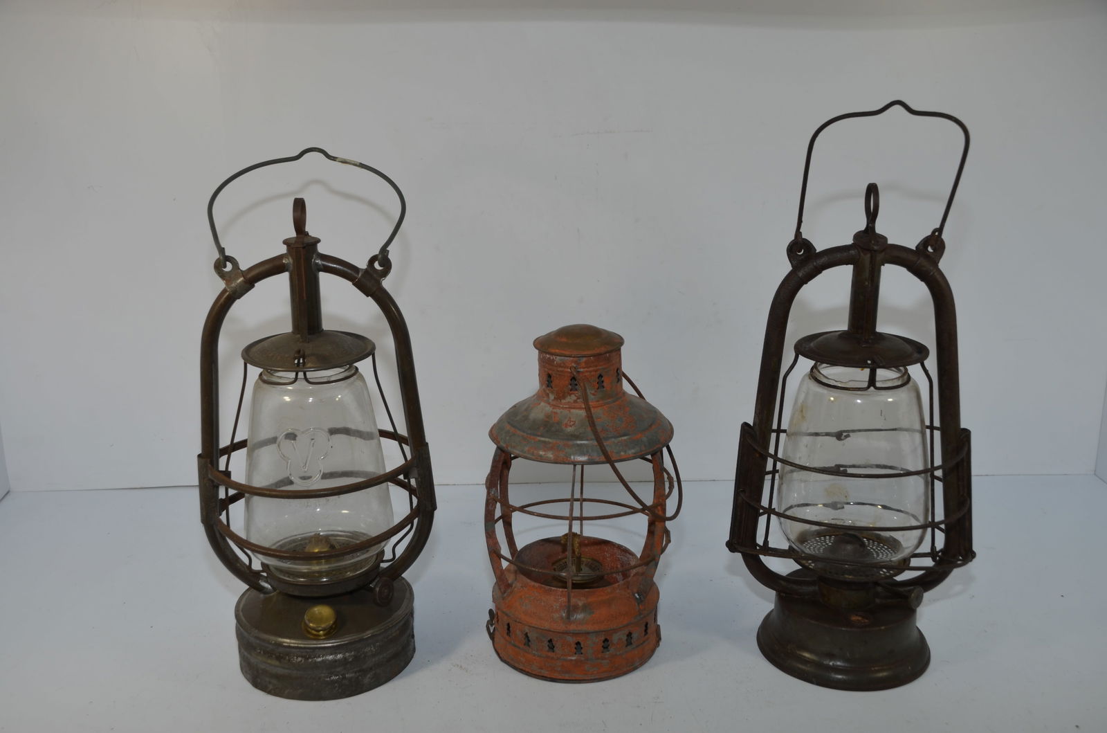 Three Mixed Tubular Lanterns-Veritas/Perkins/British (1 of 14)
