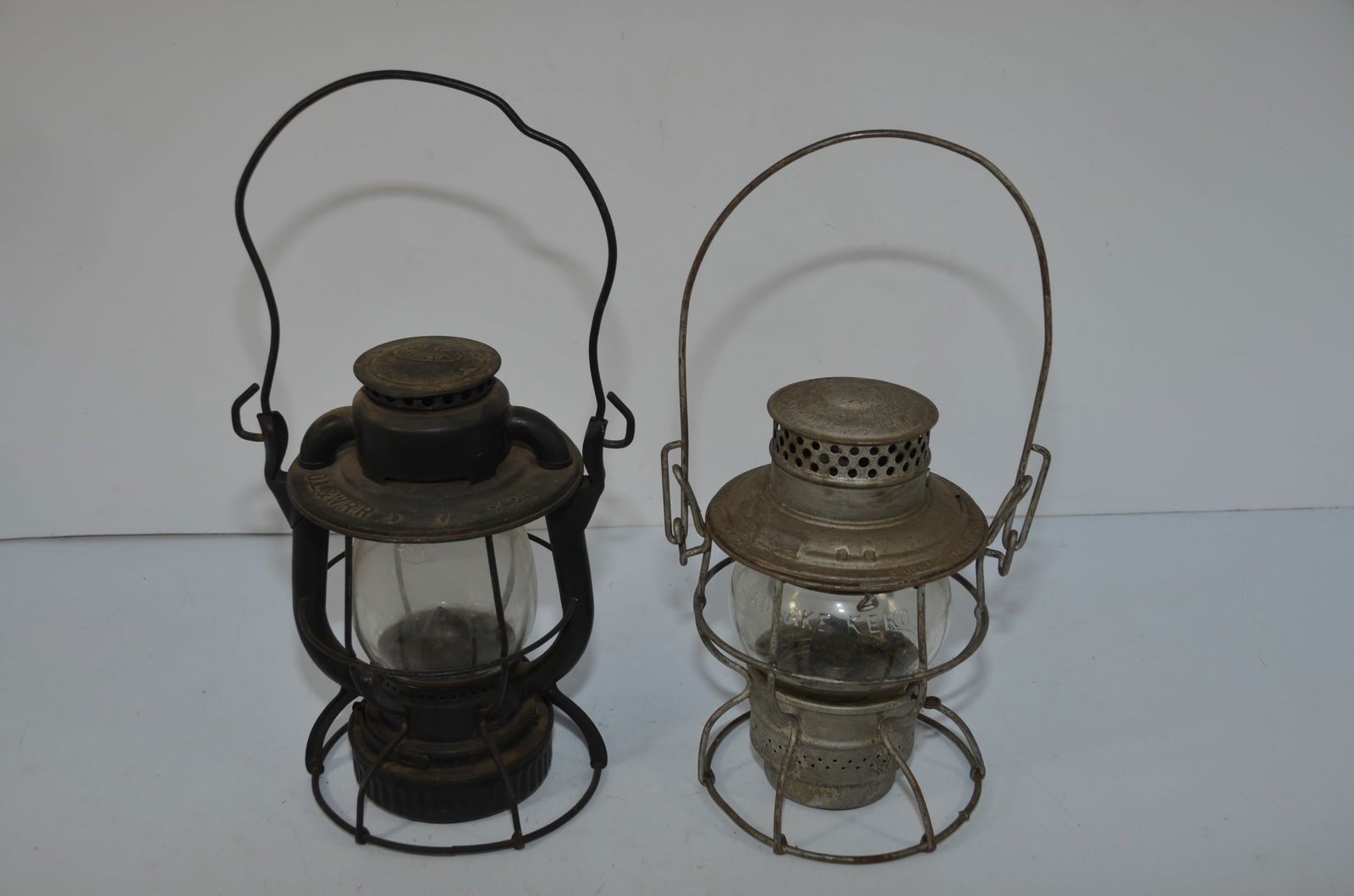 Pair of Switchmans Lanterns-DLW RR and Delaware and Hudson RR (1 of 14)