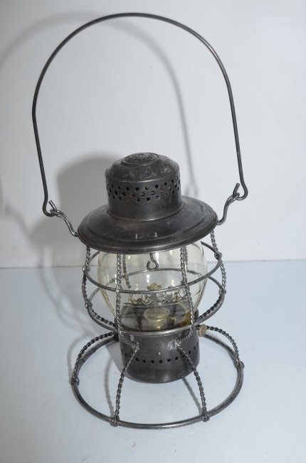Kansas City Belt RY Defiance Twist Wire Cast Globe Lantern: THE RAREST OF THE RARE! Harder to find than hens teeth, is what one expert told us! This is a Kansas City Belt Railway lantern, maufactured by the Defiance Lantern and Stamping Company in Rochester, N