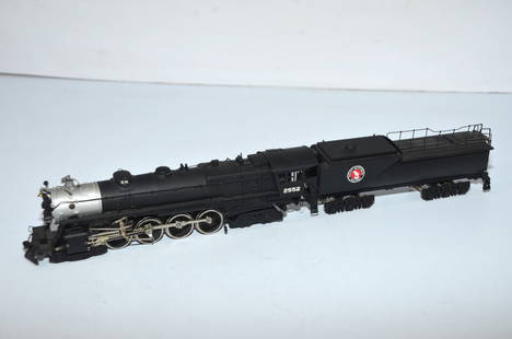 Great Northern RR Tenshodo Brass 4-8-4 Northern DC Steam Loco and Tender-HO Scale: This is a Great Northern Railroad Tenshodo Brass steam locomotive and tender #2552, DC powered, in HO scale. Is in excellent condition. Tested and runs well! Comes in original boxes, with original pac