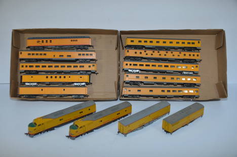 Union Pacific RR 14 Unit Diesel Loco and Passenger Car Set-Rivarossi-HO Scale: This is a Union Pacific Railroad 14 unit diesel locomotive and passenger car set, made by Rivarossi, in HO scale. This whole train was in a display case at the home of the consignor. The locomotives a