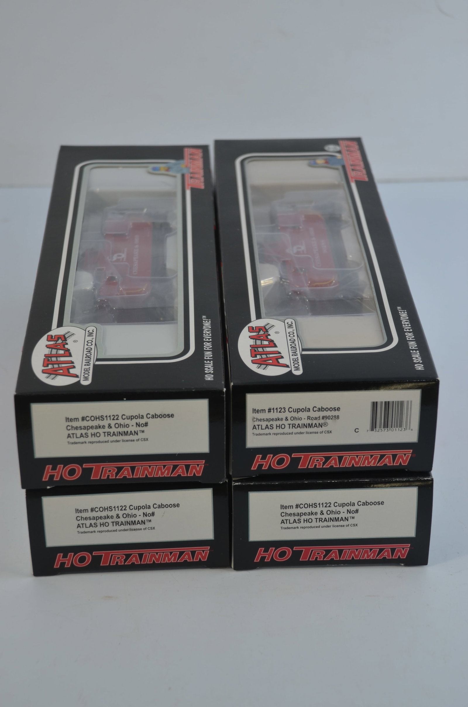 Chesapeake and Ohio RR 4-Pack Atlas TM Cupola Cabooses-HO Scale-New in Box (1 of 3)