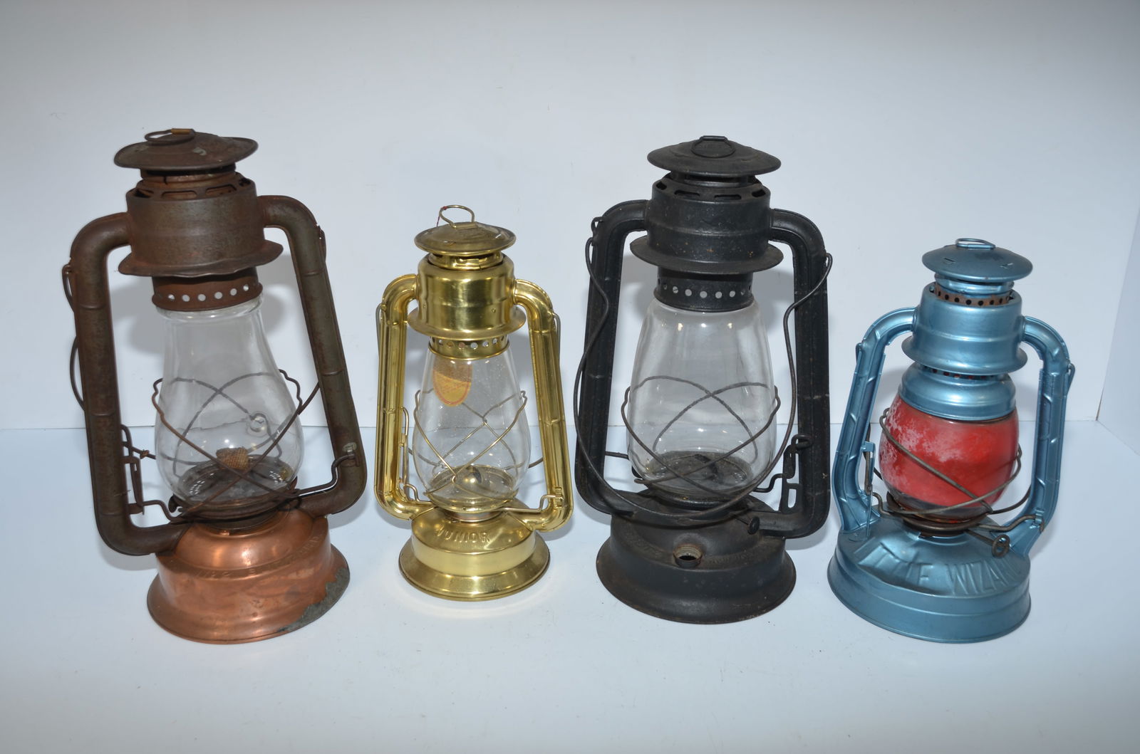 Four Dietz Tubular Lanterns (1 of 13)