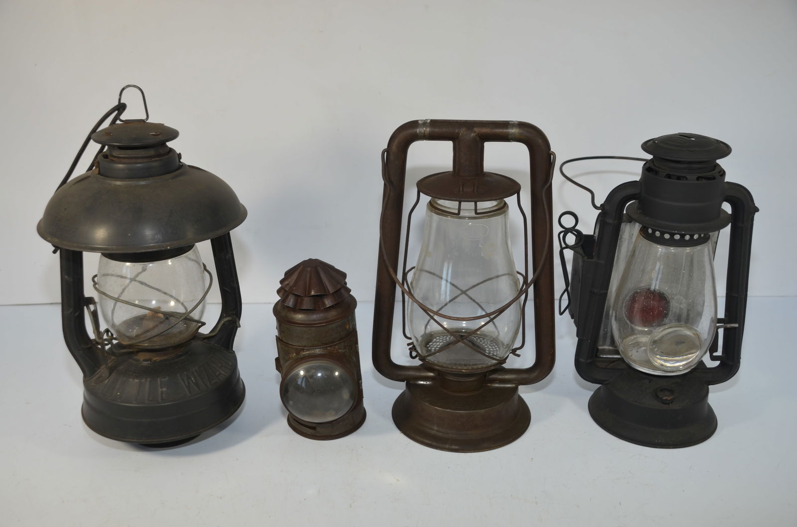 Four Dietz Tubular Lanterns (1 of 12)