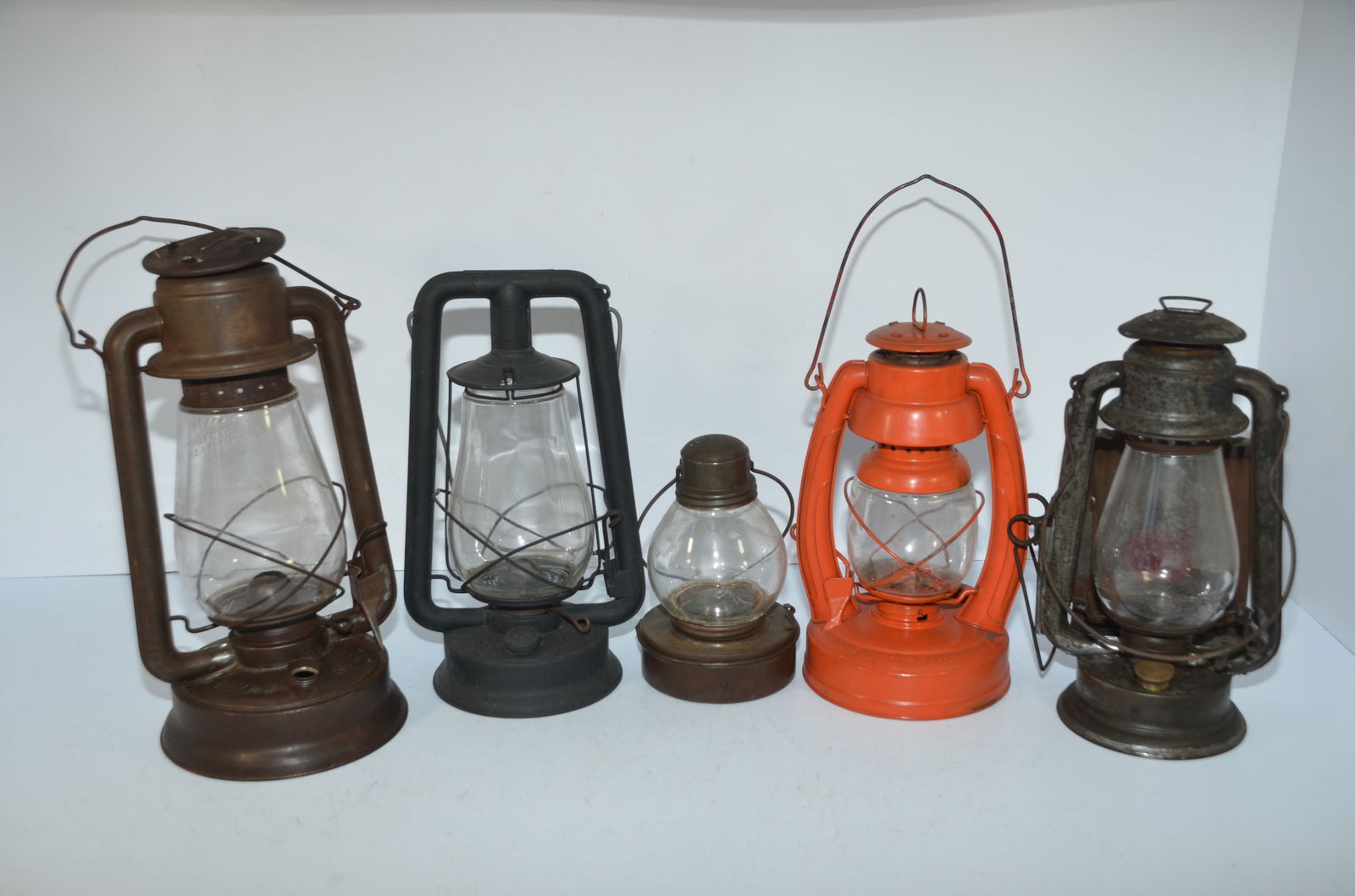 Five Embury Tubular Lanterns (1 of 20)