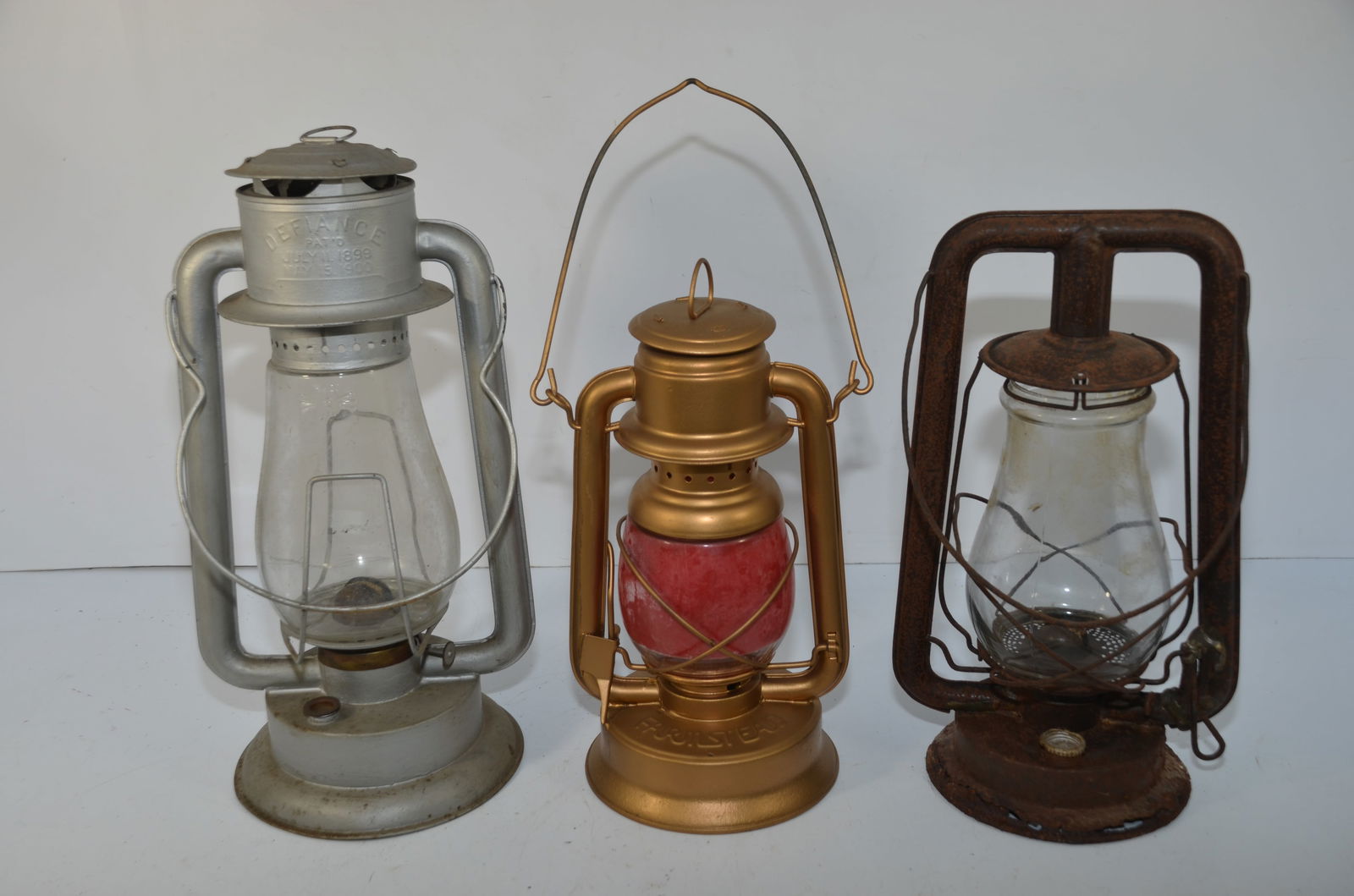 Three Tubular Lanterns-Defiance/Farmstead/Regal (1 of 11)