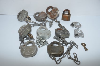 Lot of 11 RR Switch Locks and Four Brass Keys-ATSF/BN/SOO/CN/MEC