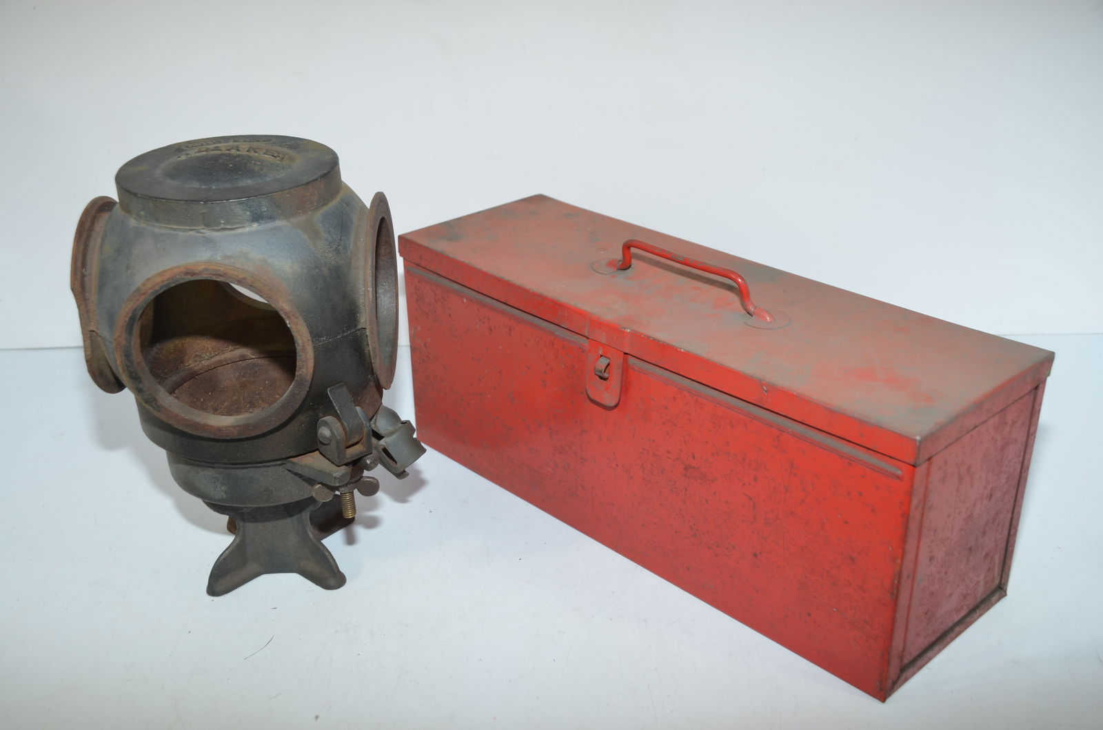 Three Canister Flare Kit and Adlake Switch Lamp Frame (1 of 4)