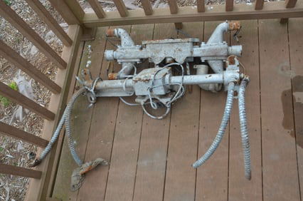 Two WRRS Railroad Signal Light Connecting Arms