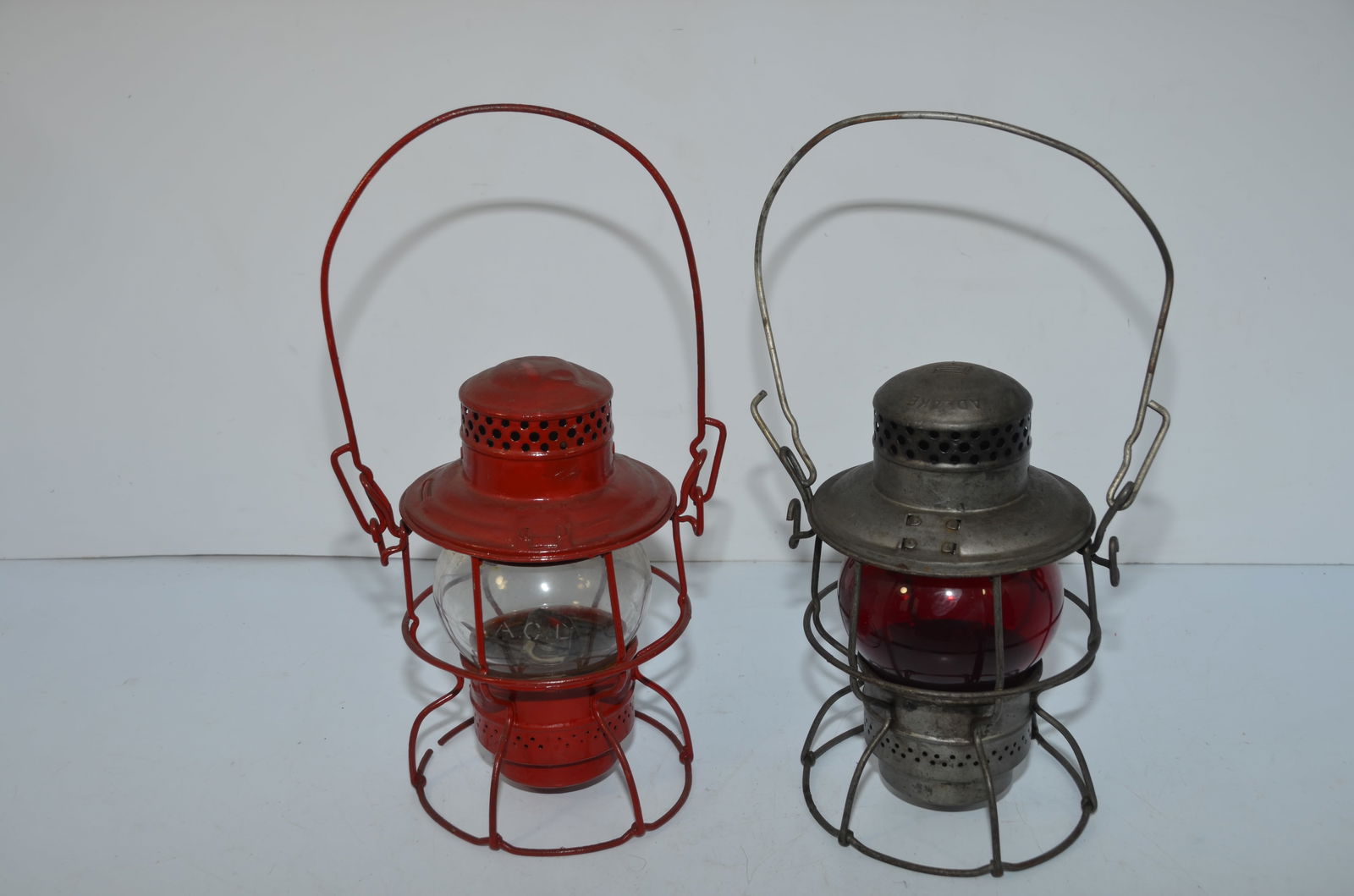 Atlantic Coast Line RR and Penn Central RR Adlake Kero Switchmans Lanterns (1 of 8)