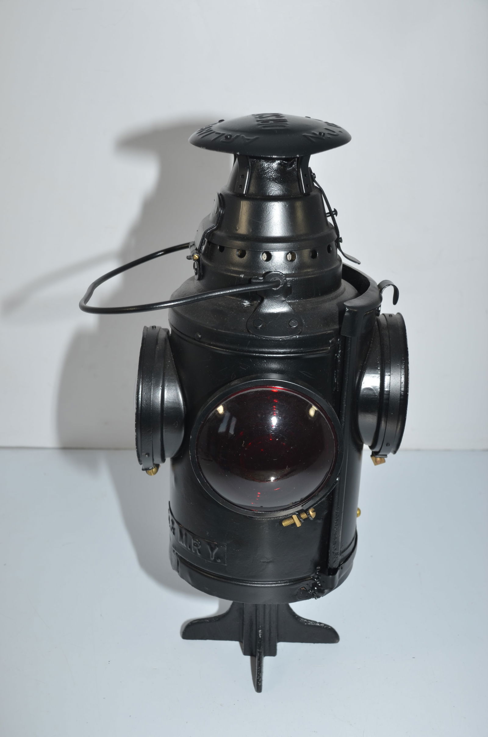 Kanawha and Michigan RY Dressel Switch Lamp (1 of 11)