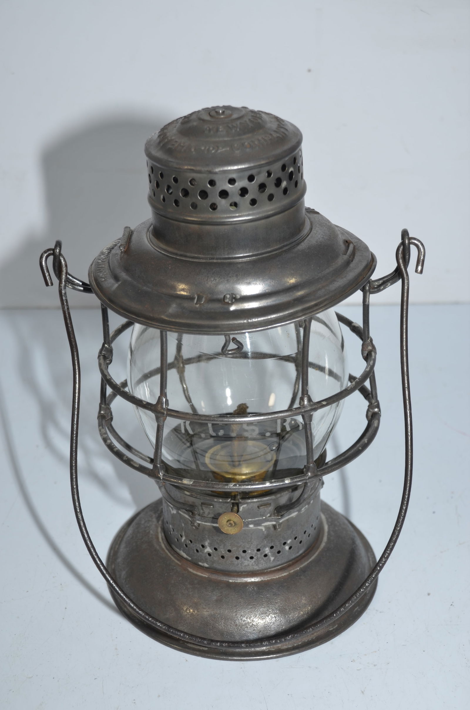 Kansas City Southern RY Adams and Westlake Switchmans Lantern (1 of 3)