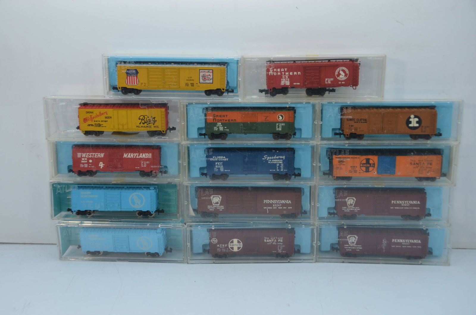 Fourteen N Scale Boxcars-Atlas-New in Box (1 of 4)