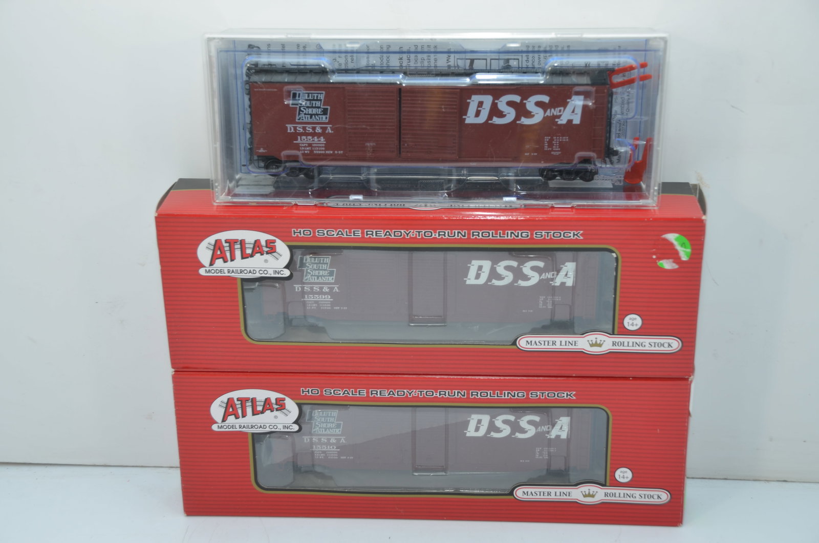 Duluth South Shore and Atlantic RR 50 Foot Boxcar Set-New in Box (1 of 1)