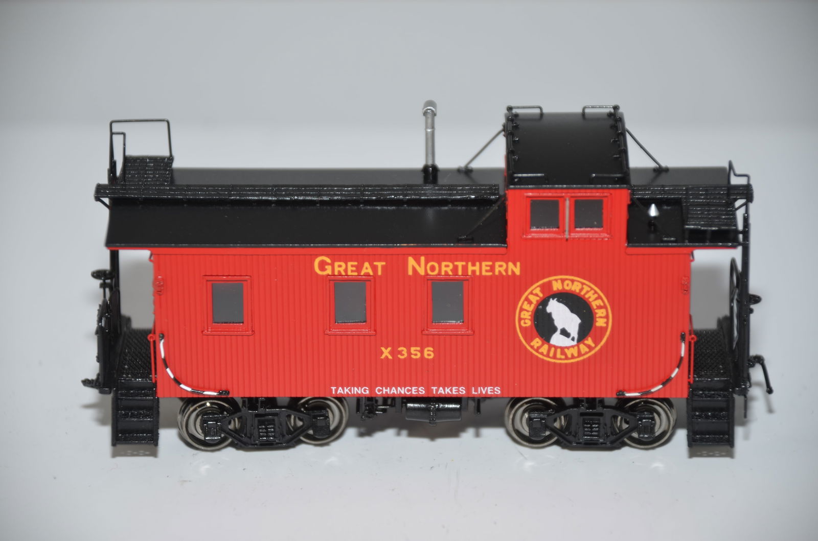 Great Northern RR 25 Foot Wood Caboose #X356-Challenger Brass Imports Ltd (1 of 7)