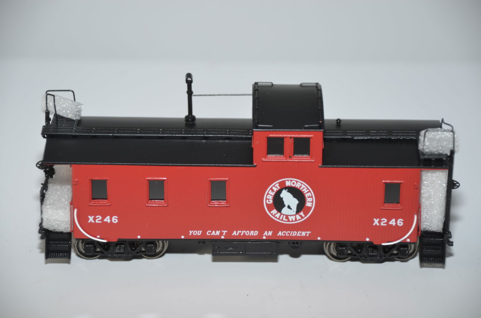 Great Northern RR 30 Foot Wood Caboose #X246-Overland Brass Models (1 of 7)