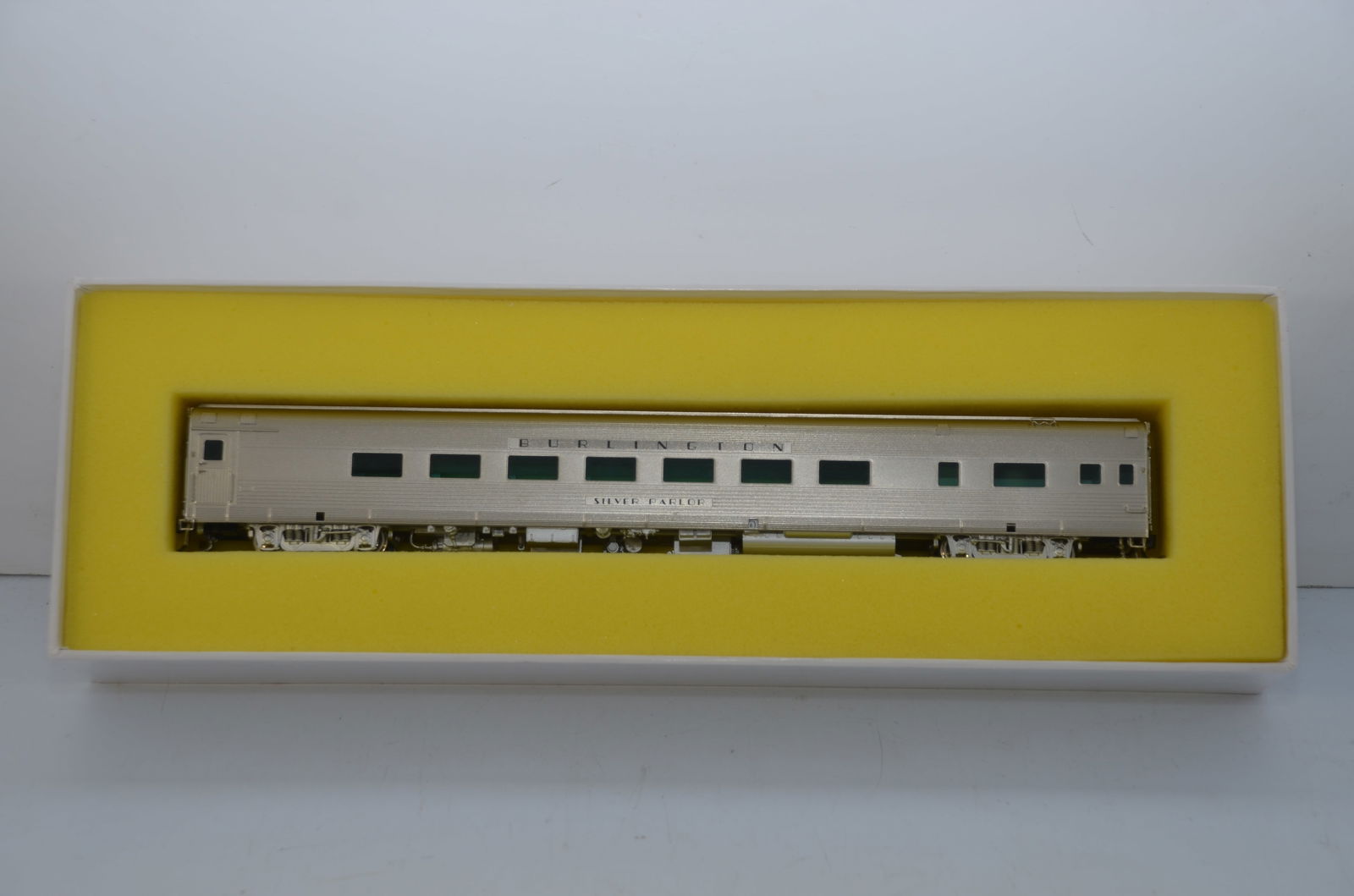 Burlington RR Twin Cities Zephyr Parlor Car-Shoreham Shops Brass Ltd (1 of 5)